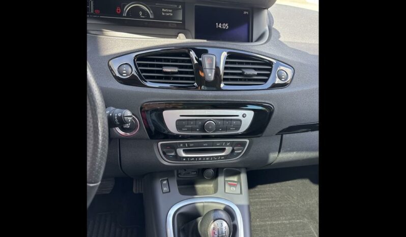 
								Renault Scénic III BOSE Energy dCI 110 eco2 full									