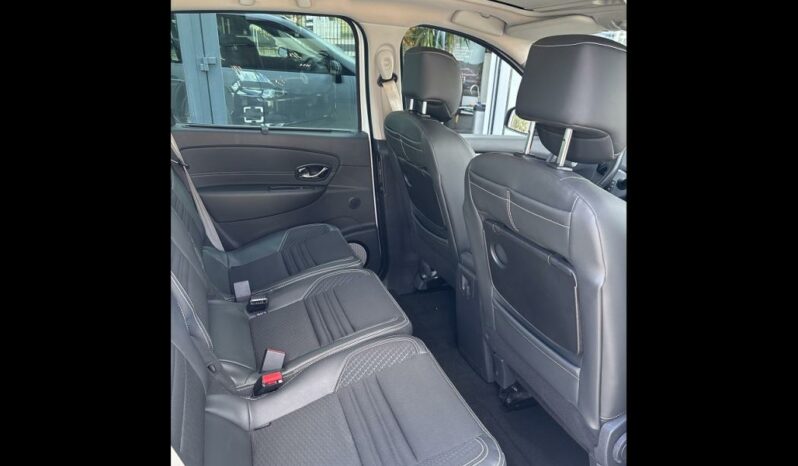 
								Renault Scénic III BOSE Energy dCI 110 eco2 full									