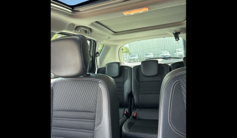 
								Renault Scénic III BOSE Energy dCI 110 eco2 full									