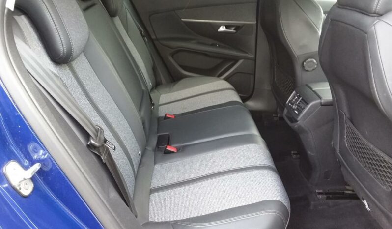 
								Peugeot 3008 BlueHDI 130 ALLURE SS full									