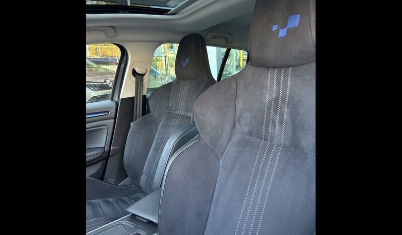 
								Renault Mégane IV Break GT ENERGY TCe 205 EDC full									