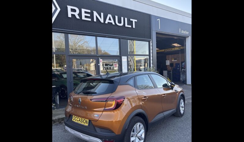 
								Renault Captur II BUSINESS E-TECH HYBRIDE 145 full									